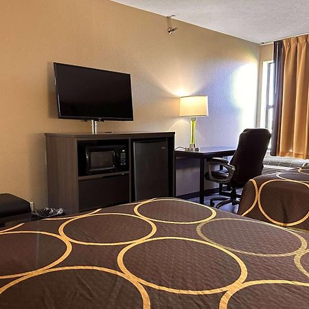 Super 8 By Wyndham Bellefontaine Hotel Buitenkant foto