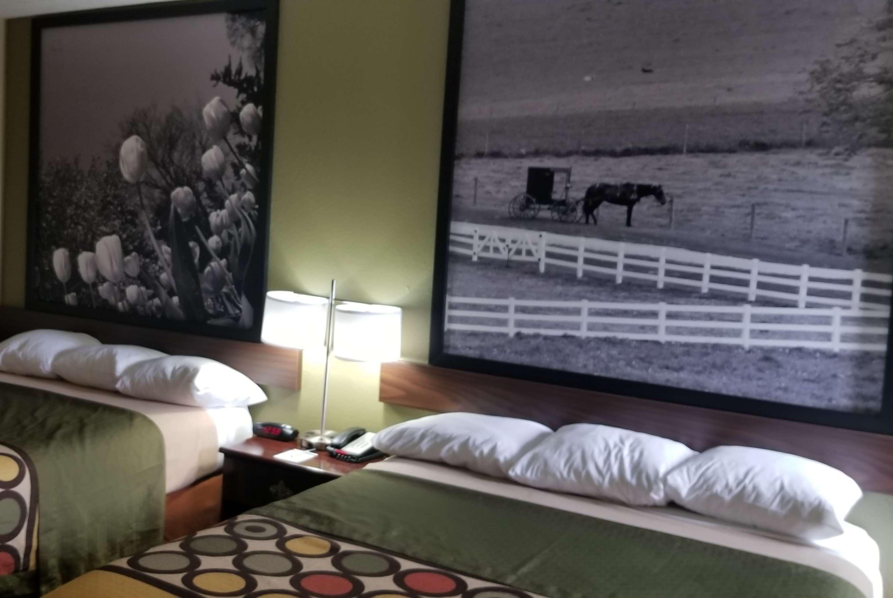Super 8 By Wyndham Bellefontaine Hotel Buitenkant foto