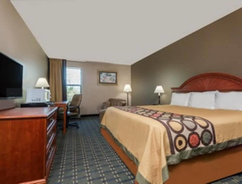 Super 8 By Wyndham Bellefontaine Hotel Buitenkant foto